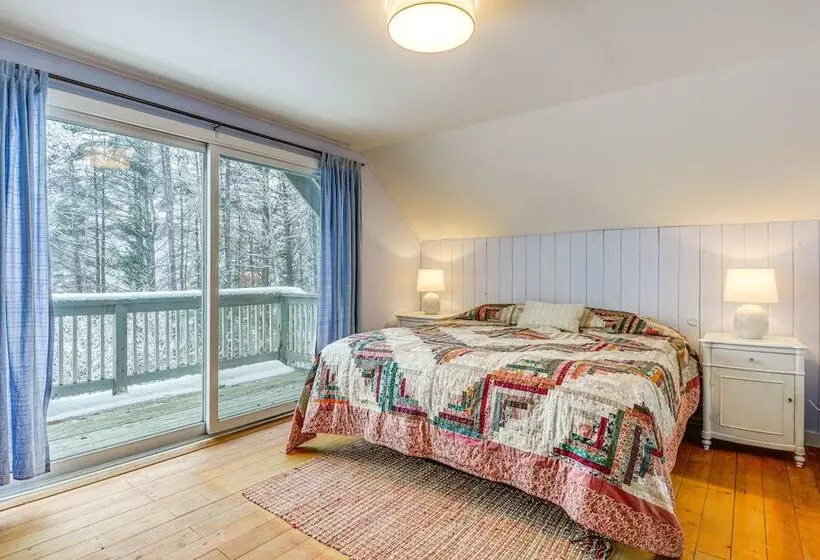Cozy Vermont Escape W/ Deck, Near Skiing!