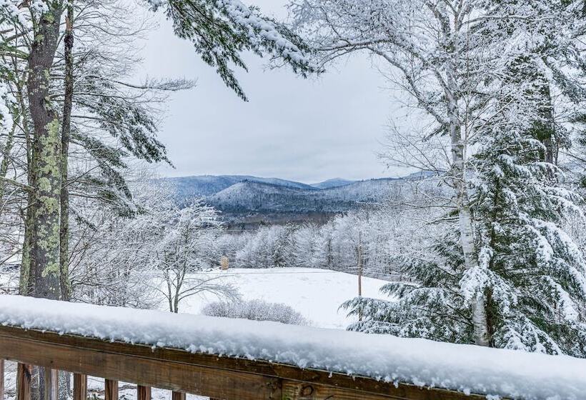 Cozy Vermont Escape W/ Deck, Near Skiing!