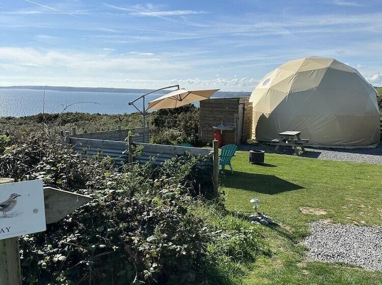 Geodome With Sea Views Near Pendine