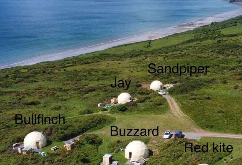 Geodome With Sea Views Near Pendine