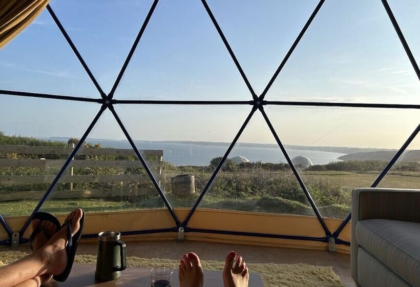 Geodome With Sea Views Near Pendine