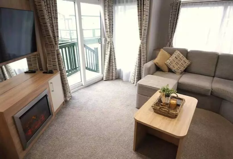 ホテル 9 The Meadows Fallbarrow Bowness In Windermere