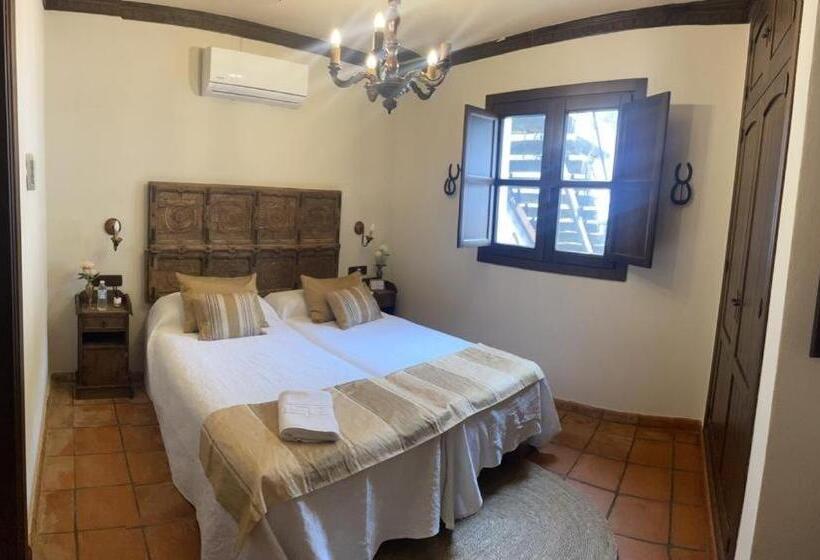 هتل La Hoya Del Tajo