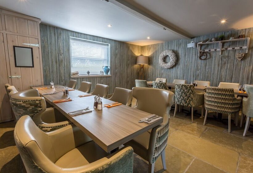 בית מלון כפרי The Sally