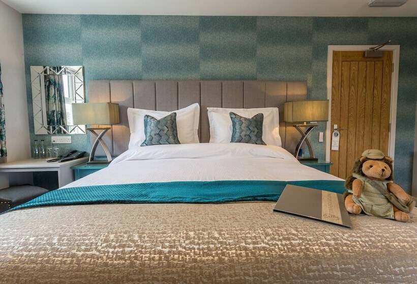 בית מלון כפרי The Sally