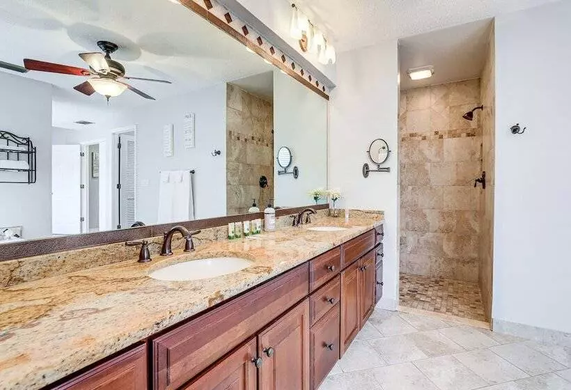 Pet Friendly Bradenton Home W/ Pool: 6 Mi To Beach