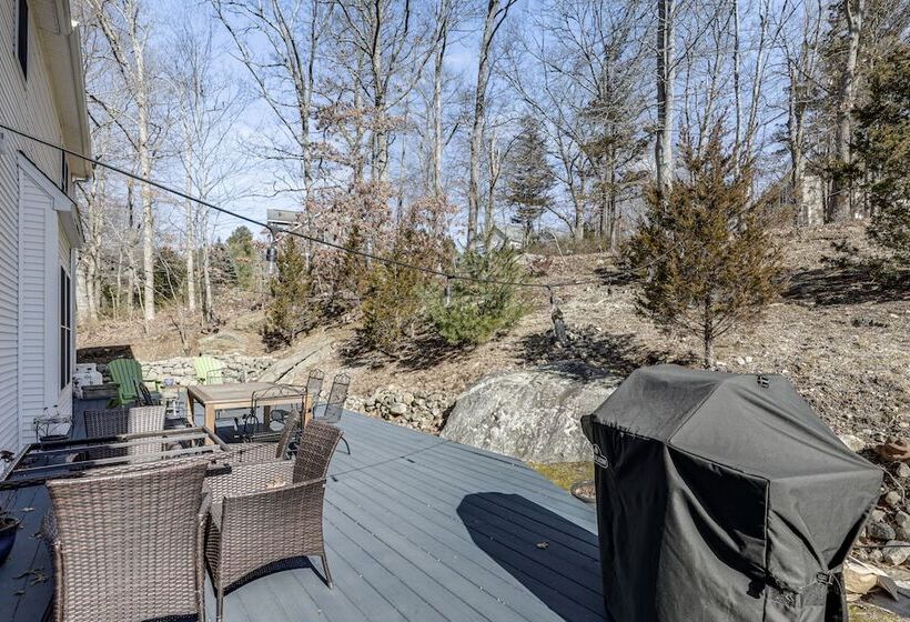 Mystic Retreat W/ Patio & Grill: Walk To River!