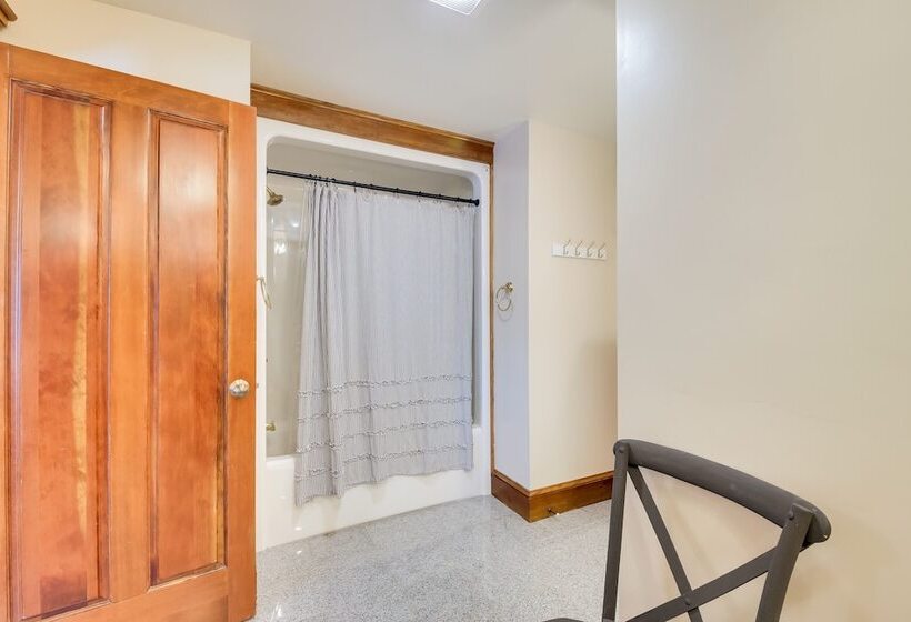 Oceanfront Mid Coast Maine Home W/ Private Beach!