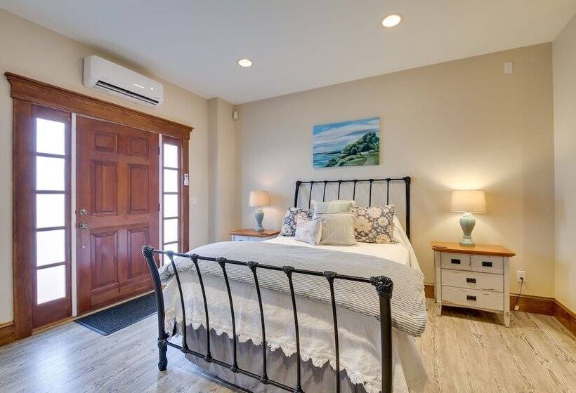 Oceanfront Mid Coast Maine Home W/ Private Beach!