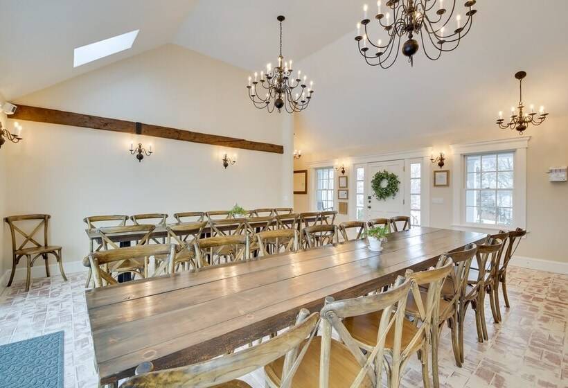 Oceanfront Mid Coast Maine Home W/ Private Beach!