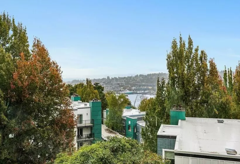 ペンション Back To The Future Sweet Suites