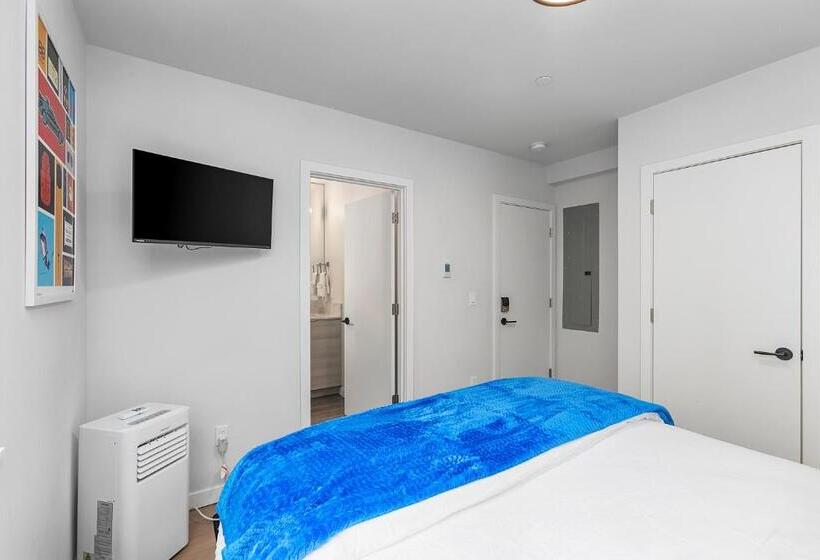 پانسیون Back To The Future Sweet Suites