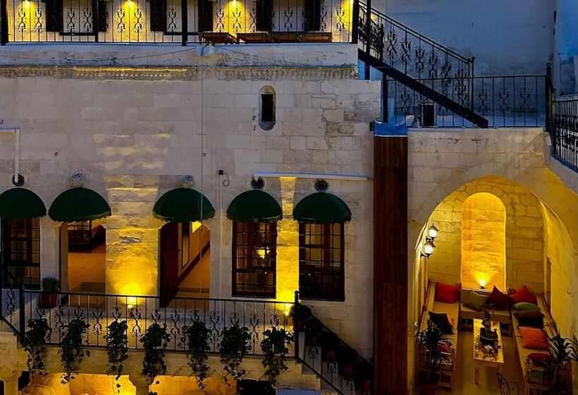 پانسیون Nomad Inn