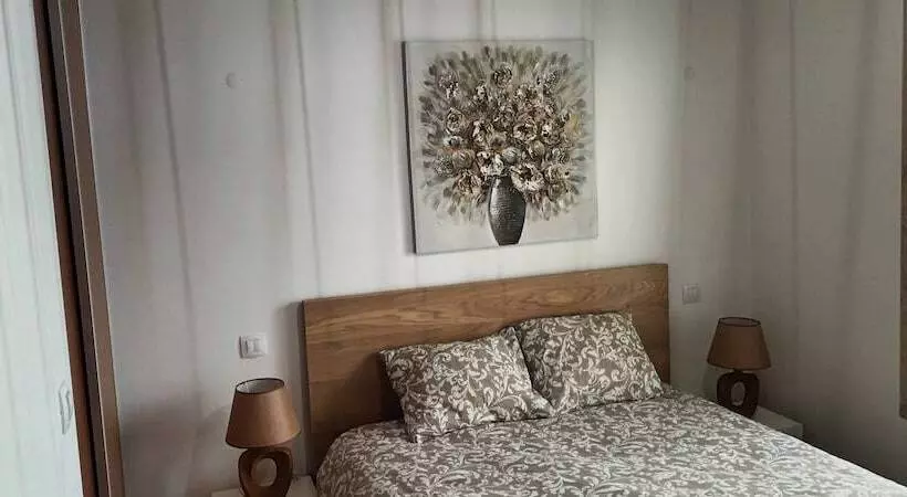 پانسیون Room In Apartment   Room In Lisboa, Portugal