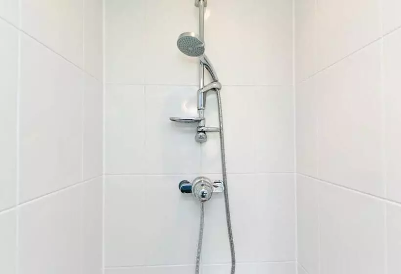 Residenssi Captivating 2 Bed House In Chesterfield