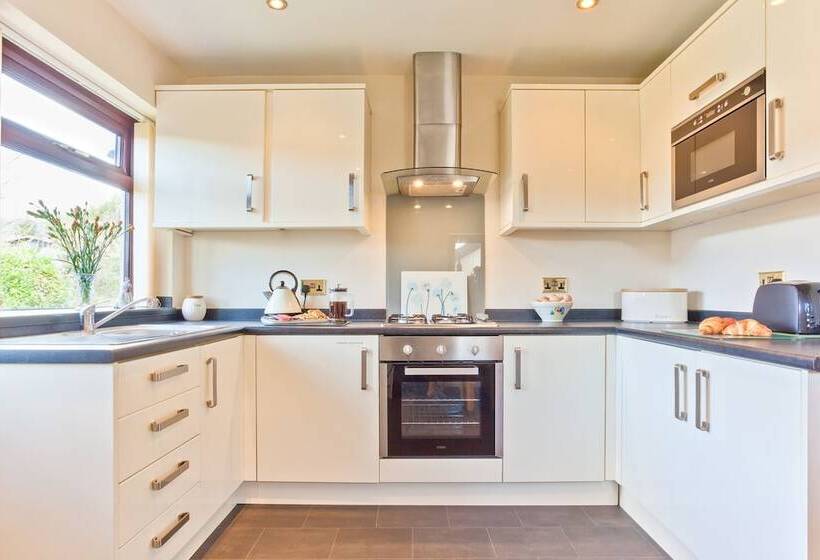 레지던스 Lothlorien In Grange Over Sands With Bay Views