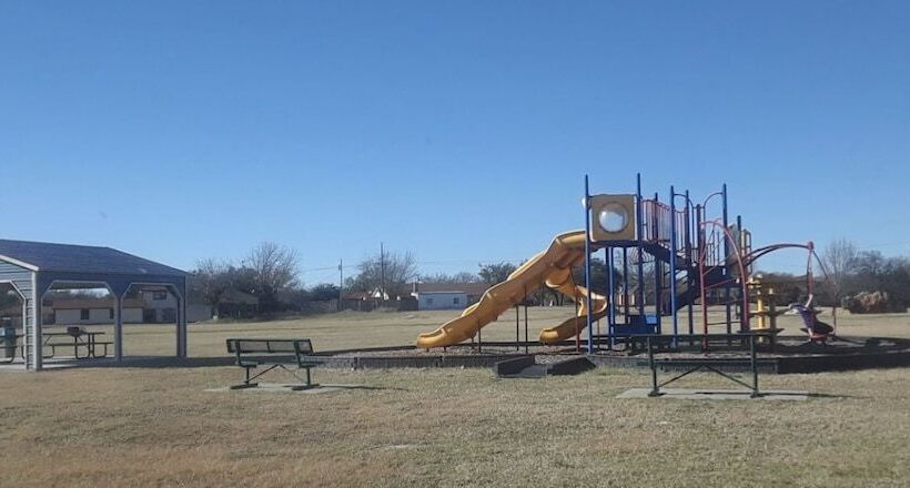 Resort Eclipse Campsite Syz24