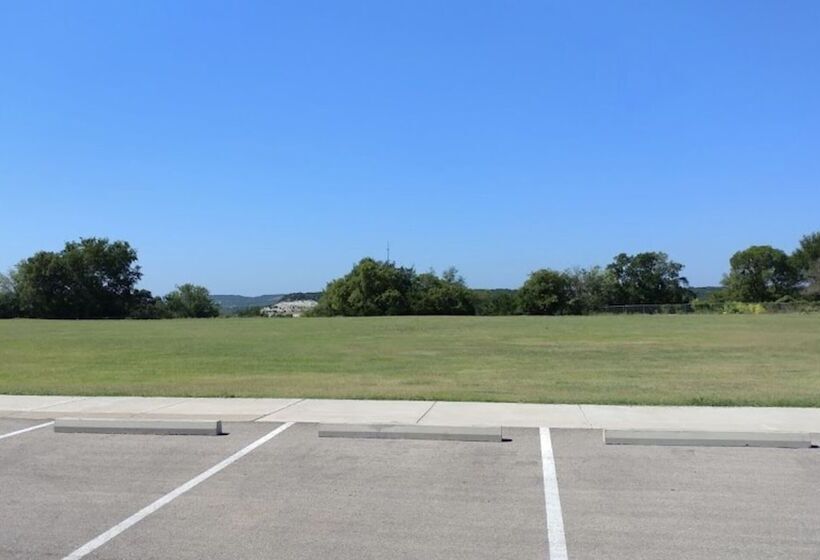 Resort Eclipse Campsite Syz24