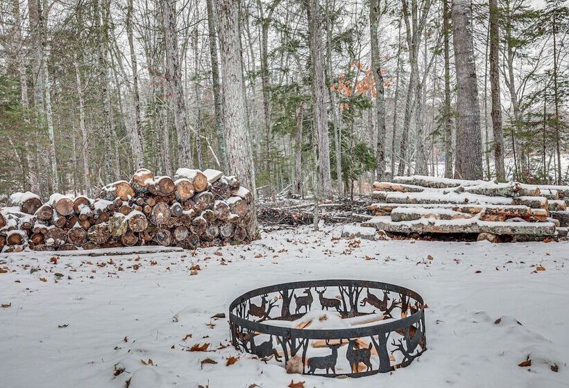 Rhinelander Waterfront Cabin W/ Deck & Fire Pit!