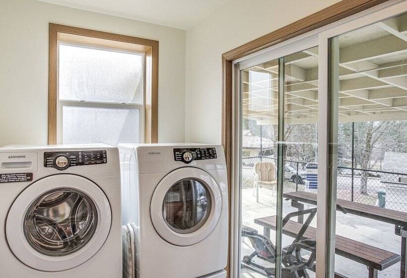 Spacious Coeur D Alene Home < 1 Mi To Downtown