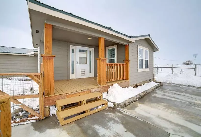 St Anthony Home W/ Horse Barn On 33 Acres!