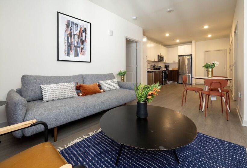 Two Charming Nulu Cozysuites