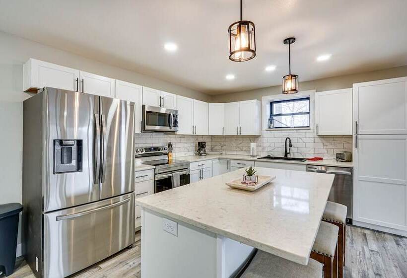 Boat Dock: Waterfront Lake Of The Ozarks Home