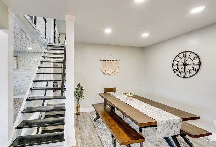 Boat Dock: Waterfront Lake Of The Ozarks Home