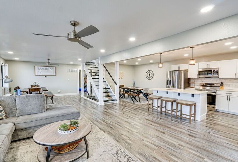 Boat Dock: Waterfront Lake Of The Ozarks Home