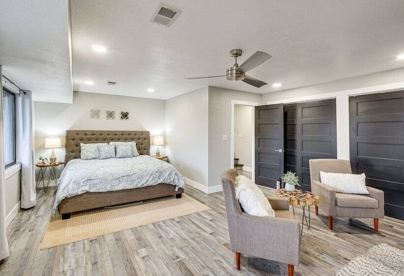 Boat Dock: Waterfront Lake Of The Ozarks Home