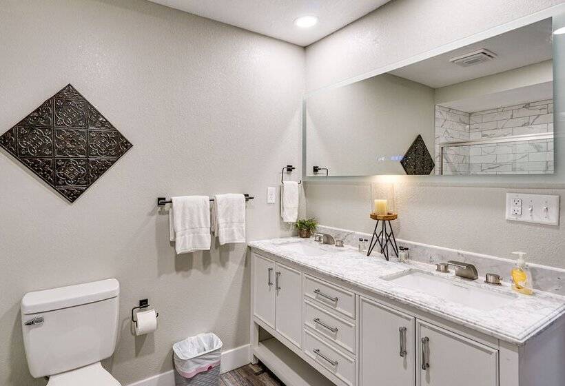 Boat Dock: Waterfront Lake Of The Ozarks Home