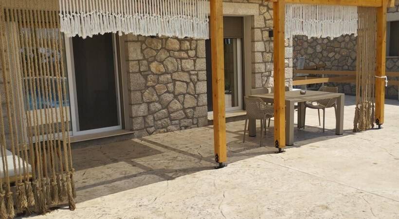 Zephyros Villas Agios Nikitas