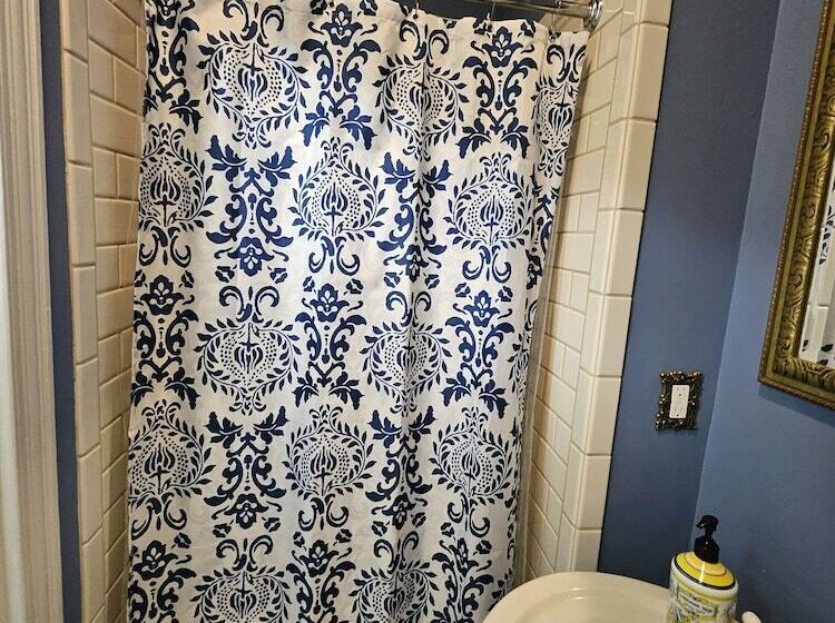 مبيت وإفطار Starrett House