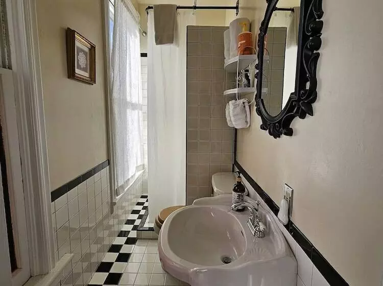 Aamiaismajoitus (B&B) Starrett House