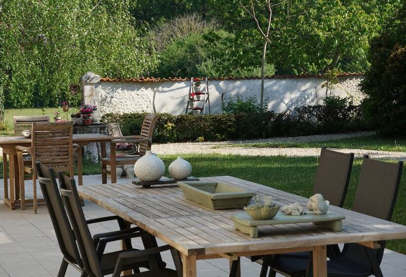 مبيت وإفطار Chambres D Hôtes Le Chemin