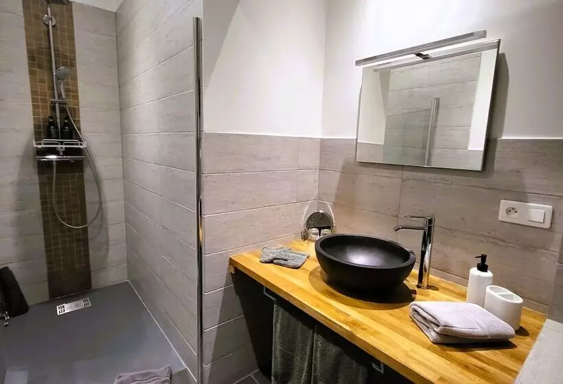 Aamiaismajoitus (B&B) Chambres D Hôtes Le Chemin