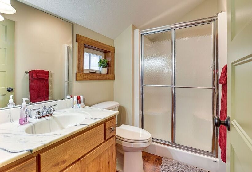 Happy Haven Hill  Cabin W/ Patio & Fire Pit!