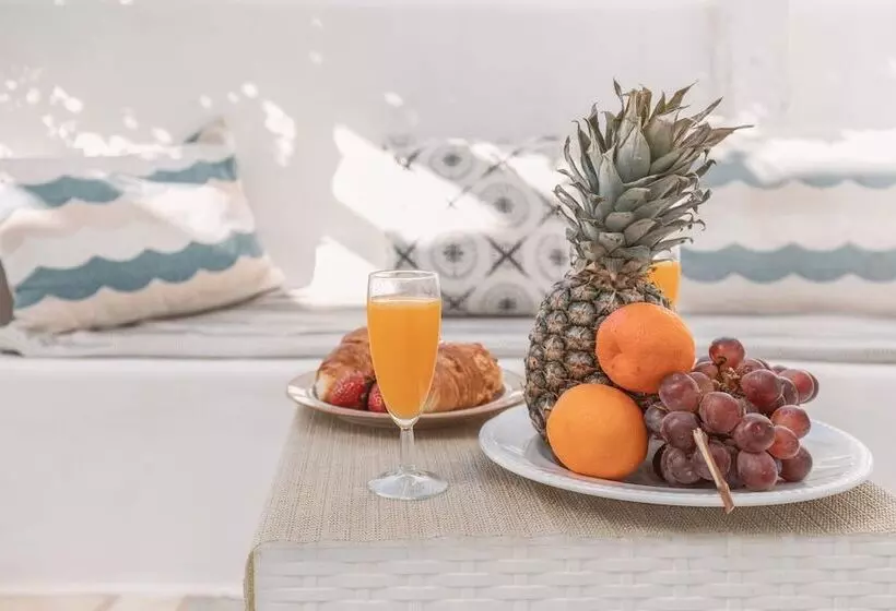 Dibellee Mykonos Boutique Studios