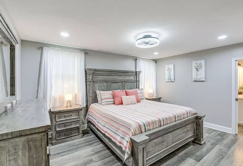 Family Friendly Home W/ Yard: 27 Mi To Nashville!