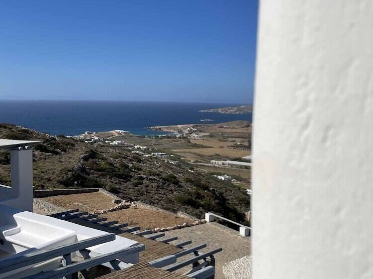 فندق Villa Mira Paros Luxury Suites