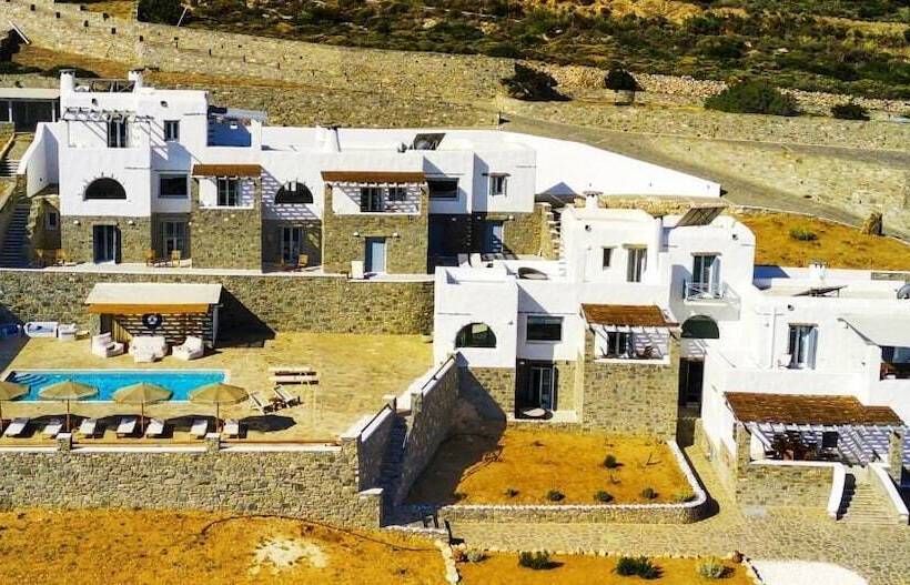 فندق Villa Mira Paros Luxury Suites