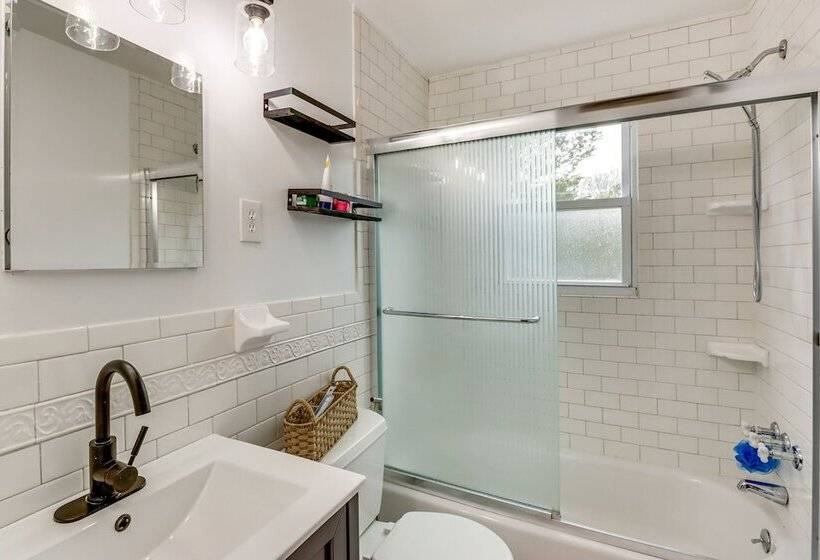 Maryland Home W/ Deck: 8 Mi To Washington, Dc