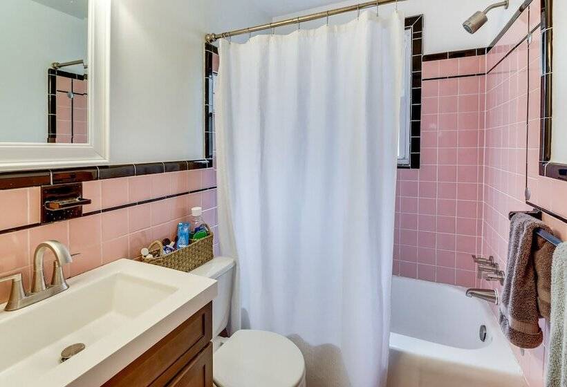 Maryland Home W/ Deck: 8 Mi To Washington, Dc