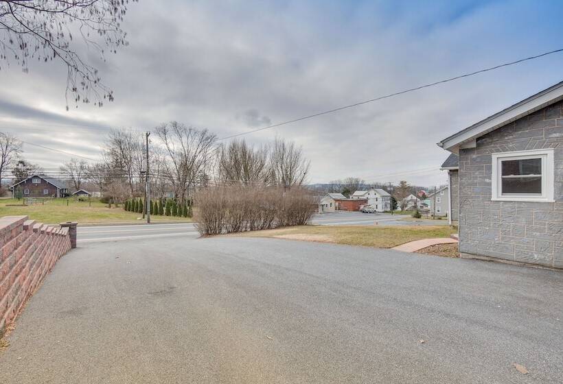 Peaceful Schaefferstown Home: 5 Mi To Middle Creek