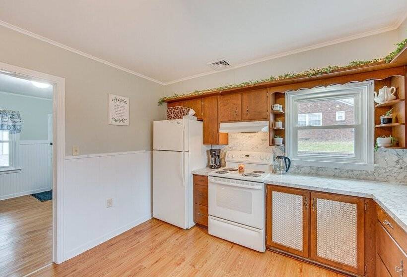 Peaceful Schaefferstown Home: 5 Mi To Middle Creek