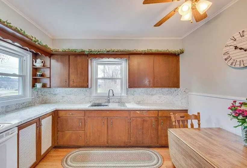 Peaceful Schaefferstown Home: 5 Mi To Middle Creek