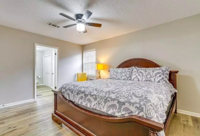 Pensacola Home W/ Private Yard: 7 Mi To Downtown!