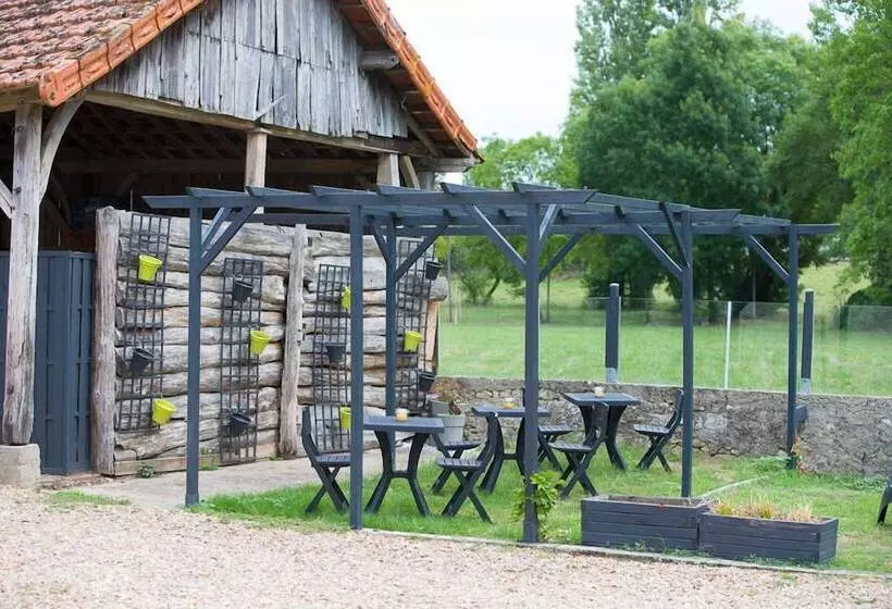 Majatalo A 2 Pas D Azay