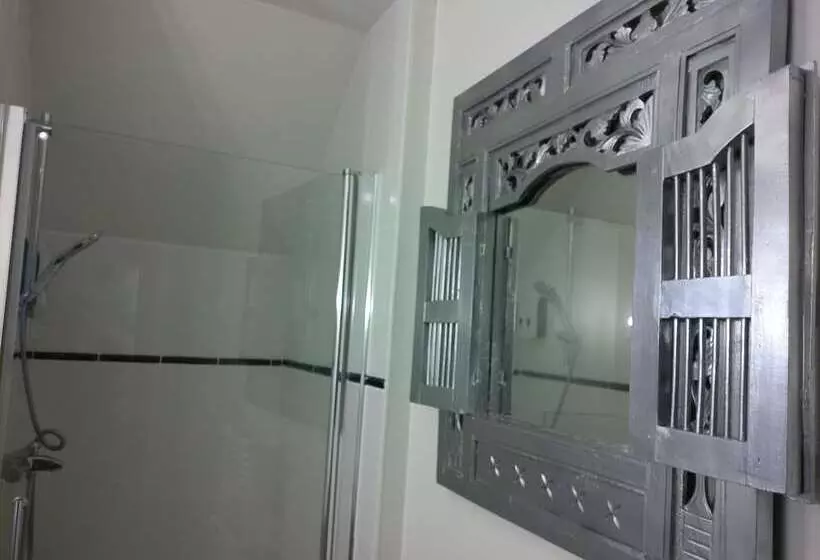 Majatalo A 2 Pas D Azay