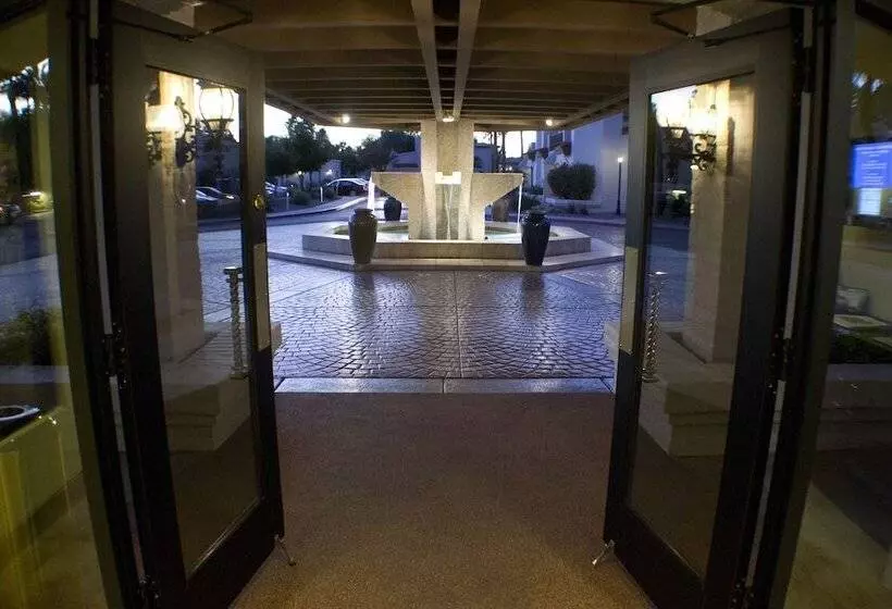 リゾートホテル Getaways At Scottsdale Camelback